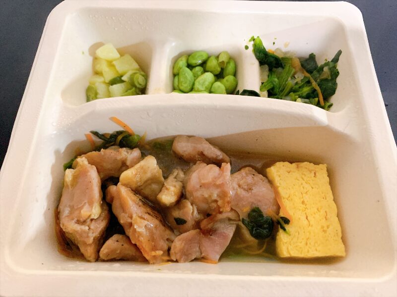 鶏もも肉の炭火焼きのお弁当全体
